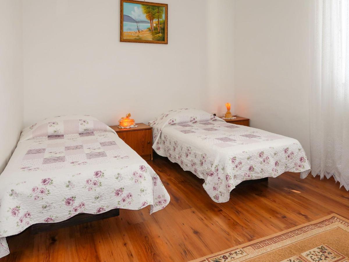 Neda - Rac134 By Interhome Rabac