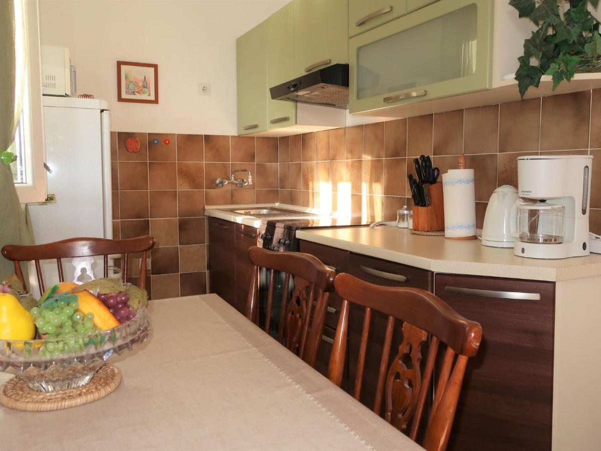 Apartamento Neda - Rac134 By Interhome
